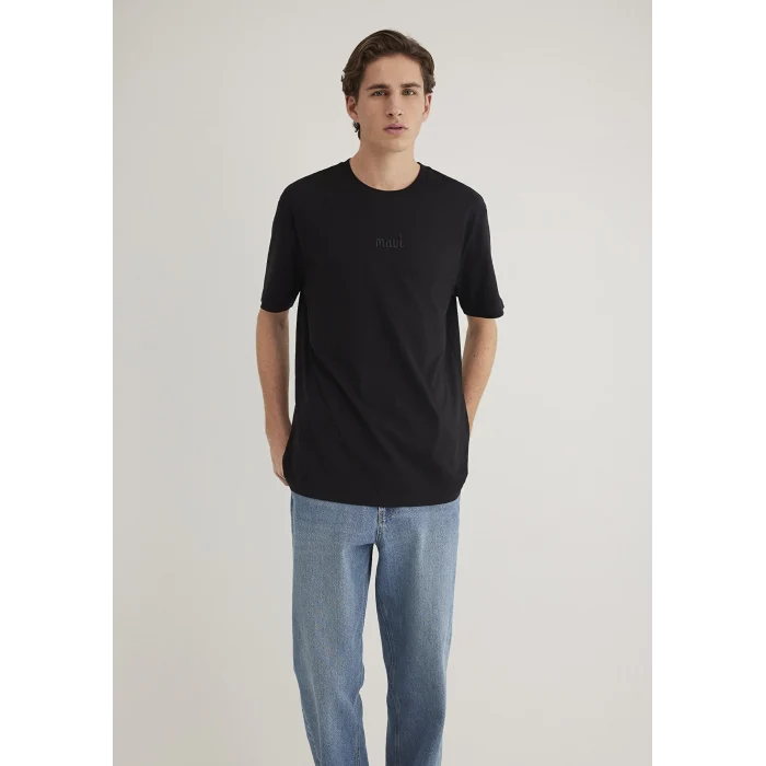 Mavi 0610100-900 Mavi Naskışlı Siyah Tişört