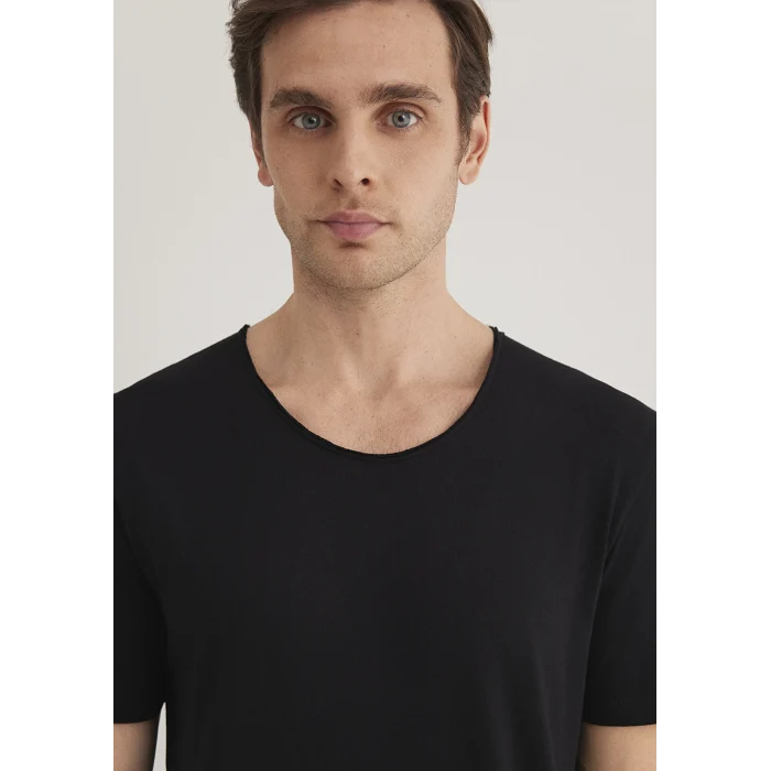 Mavi 064019-20933 Yaka Detaylı Siyah Tişört