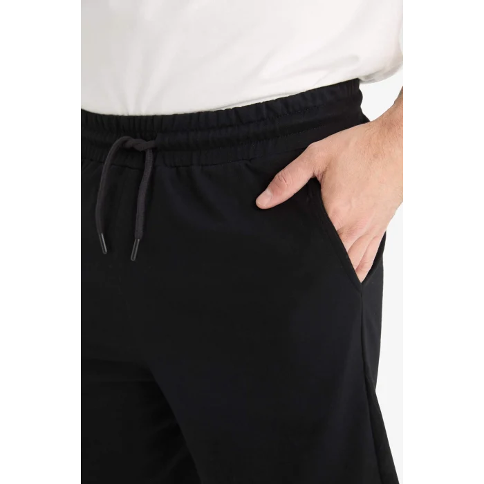 Defacto W1105 Siyah Slim Fit Dar Kesim Cepli Pamuklu Basic Düz Bermuda Şort