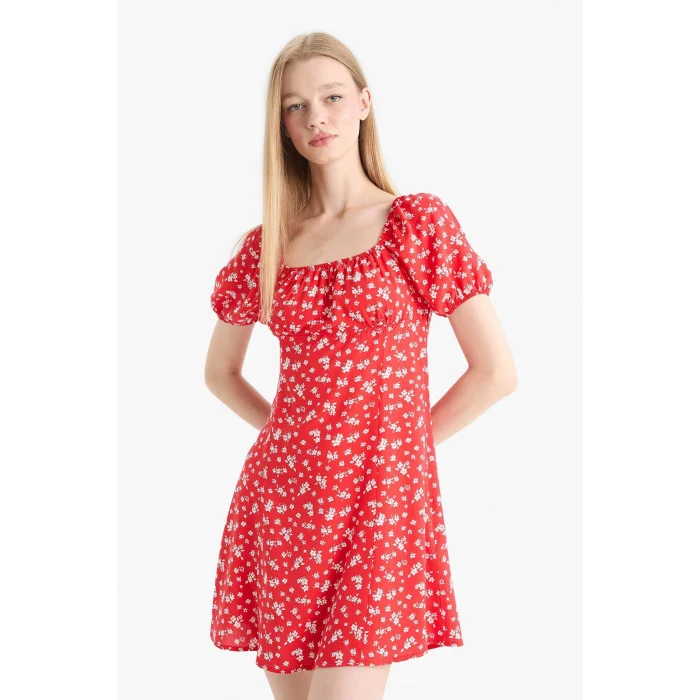 Defacto E0873 Kırmızı Coool Kare Yaka Çiçek Desenli Viskon Kısa Kollu Mini Elbise