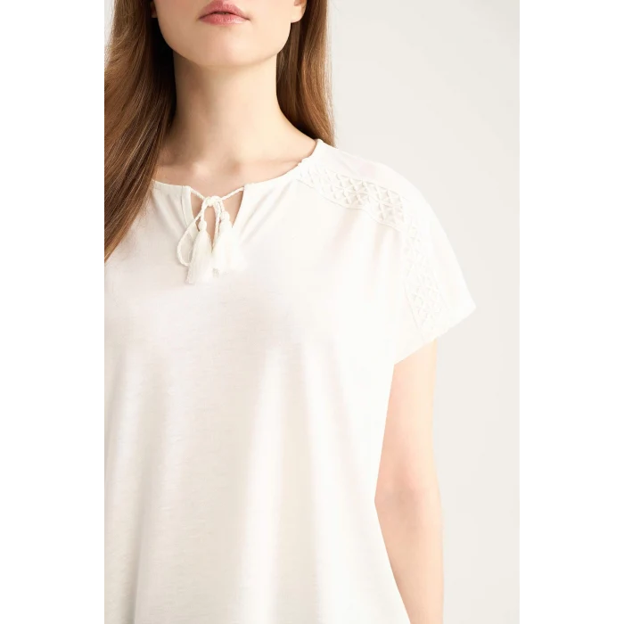 Defacto C1874 Ekru Bisiklet Yaka Casual Kısa Kollu Tişört