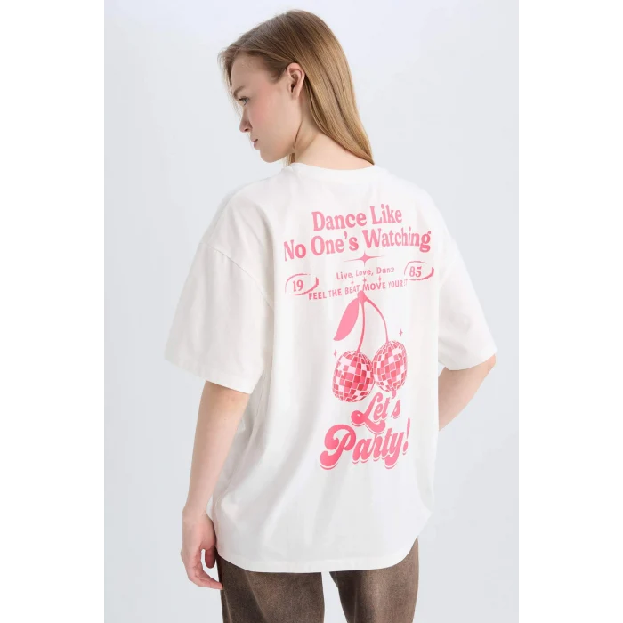 Defacto E0635 Beyaz Coool Oversize Geniş Kalıp Bisiklet Yaka Sırt Baskılı Kısa Kollu Tişört