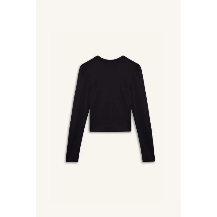 Defacto D0199 Siyah 	Fitted Vücuda Oturan Bisiklet Yaka Basic Düz Uzun Kollu Tişört