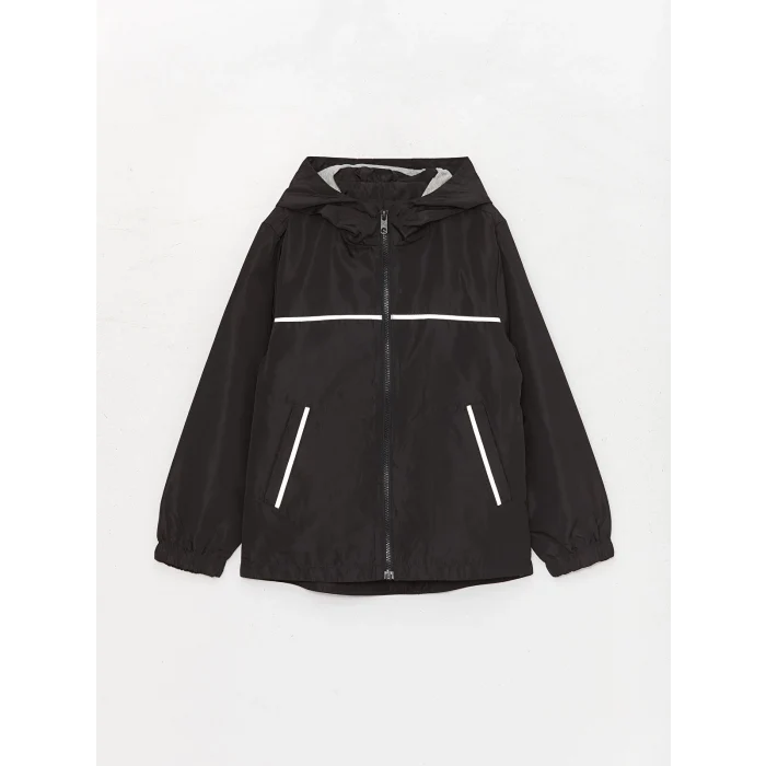 LCW Kids Siyah Kapüşonlu Erkek Çocuk Yağmurluk