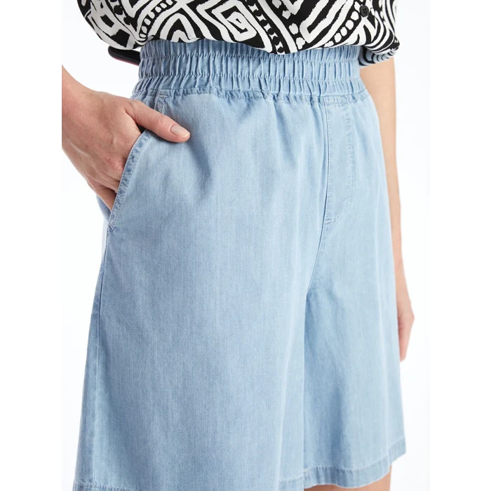 LCWAIKIKI Classic Bej Kadın Beli Lastikli Düz Jean Şort