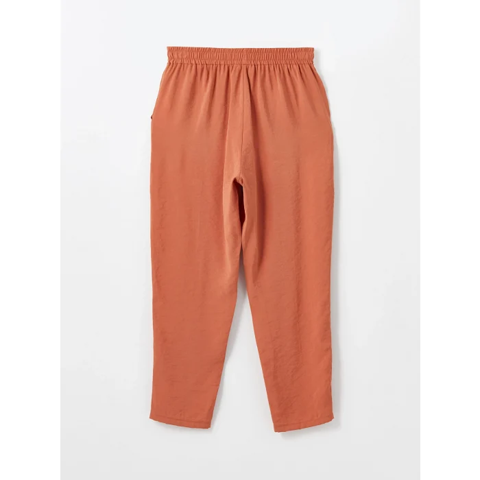 LCWAIKIKI Classic Kahverengi Beli Lastikli Havuç Kesim Kadın Pantolon