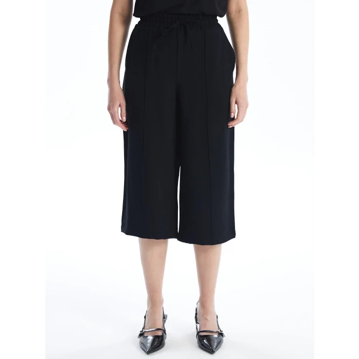 LCWAIKIKI Classic Siyah Beli Lastikli Rahat Kalıp Kadın Kapri