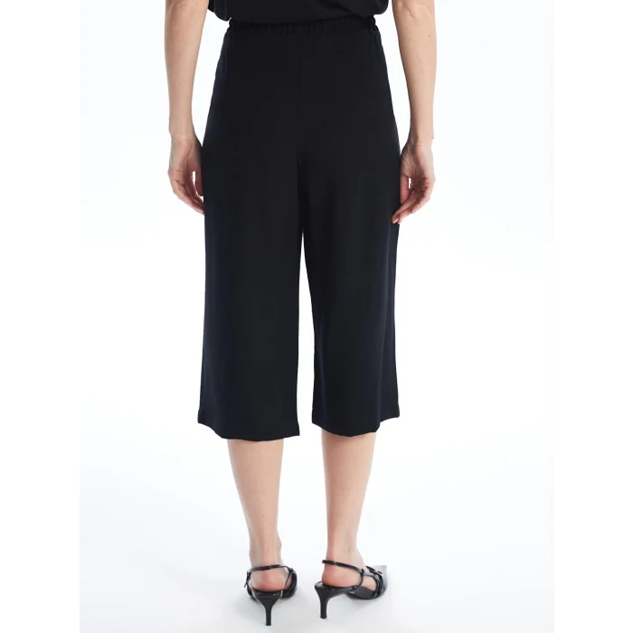 LCWAIKIKI Classic Siyah Beli Lastikli Rahat Kalıp Kadın Kapri