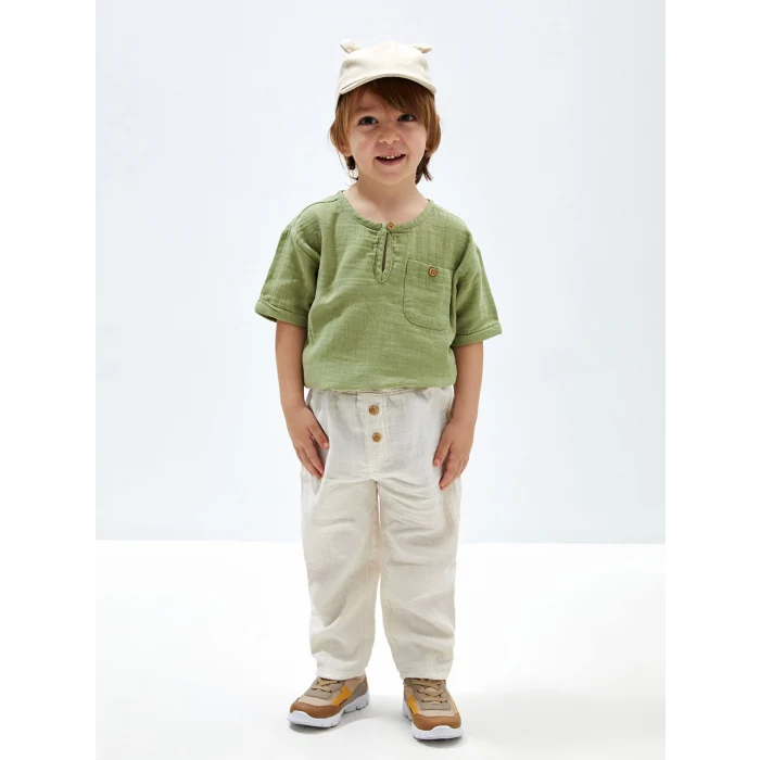 LCW Kids Yeşil Bisiklet Yaka Kısa Kollu Erkek Bebek Tişört ve Pantolon 2li Takım