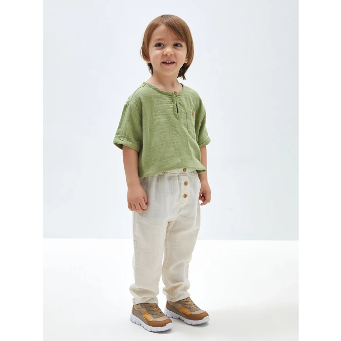 LCW Kids Yeşil Bisiklet Yaka Kısa Kollu Erkek Bebek Tişört ve Pantolon 2li Takım