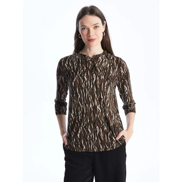 LCW Grace Kahverengi Bağlamalı Yaka Desenli Kadın Tişört