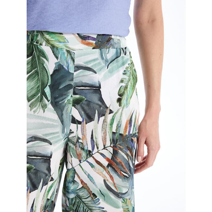 LCWAIKIKI Classic Beyaz Beli Lastikli Rahat Kalıp Desenli Kadın Pantolon