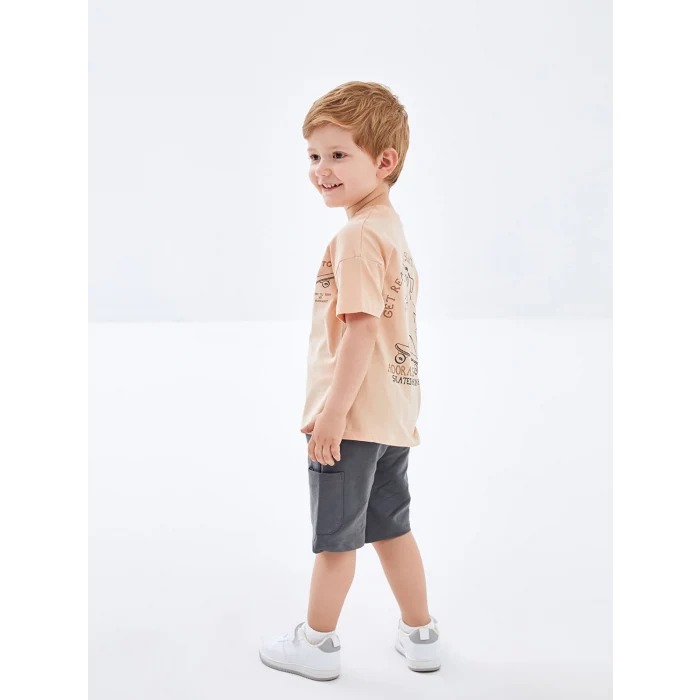 LCW Kids Bej Bisiklet Yaka Kısa Kollu Baskılı Erkek Bebek Tişört ve Şort 2li Takım