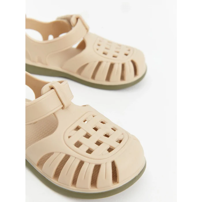 LCW STEPS Bej Delikli Erkek Bebek Sandalet