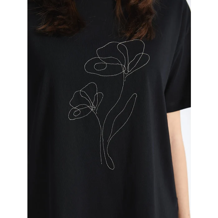 LCWAIKIKI Basic Siyah Bisiklet Yaka Taşlı Kısa Kollu Kadın Tişört