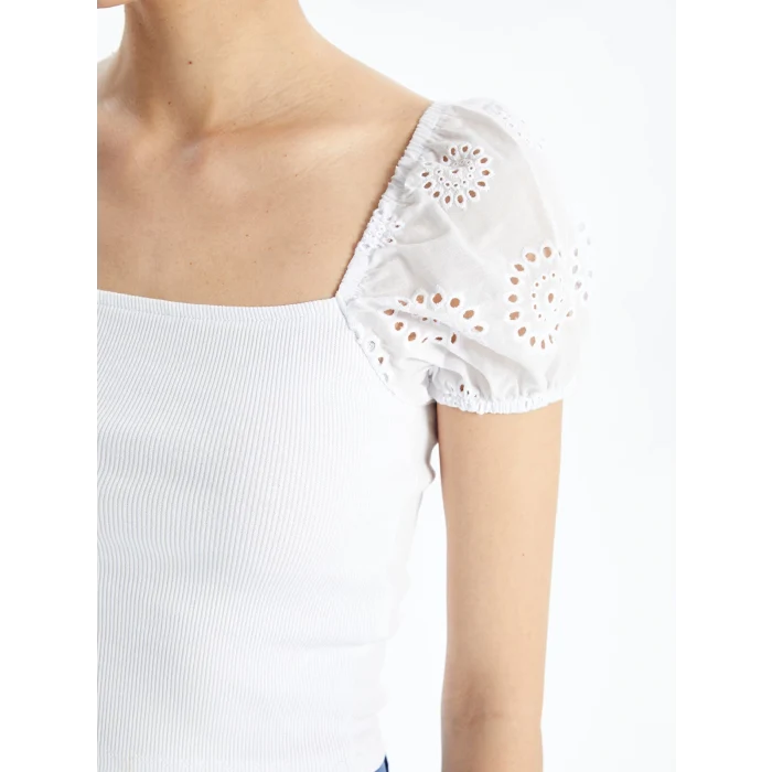 LCW Vision Beyaz Kare Yaka Düz Kısa Kollu Kadın Crop