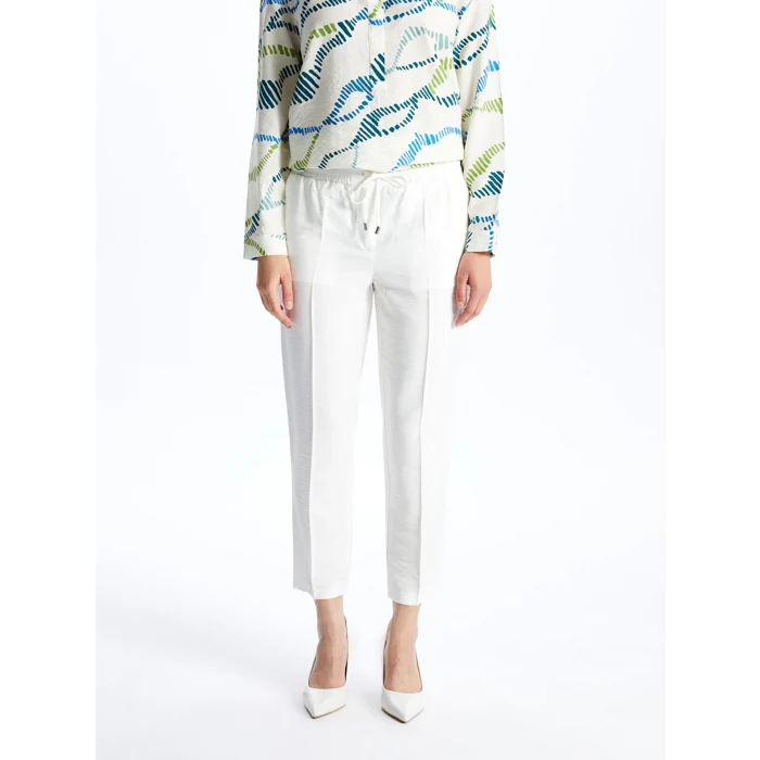 LCW Modest Beyaz Beli Lastikli Rahat Kalıp Kadın Pantolon