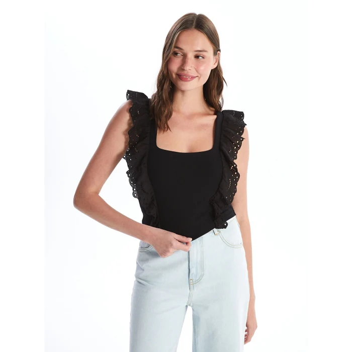 LCW Vision Siyah Kare Yaka Fırfır Detaylı Kadın Bluz