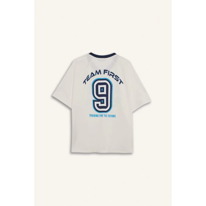 Defacto E4621 Beyaz Coool Oversize Geniş Kalıp V Yaka Sırt Baskılı Kısa Kollu Tişört