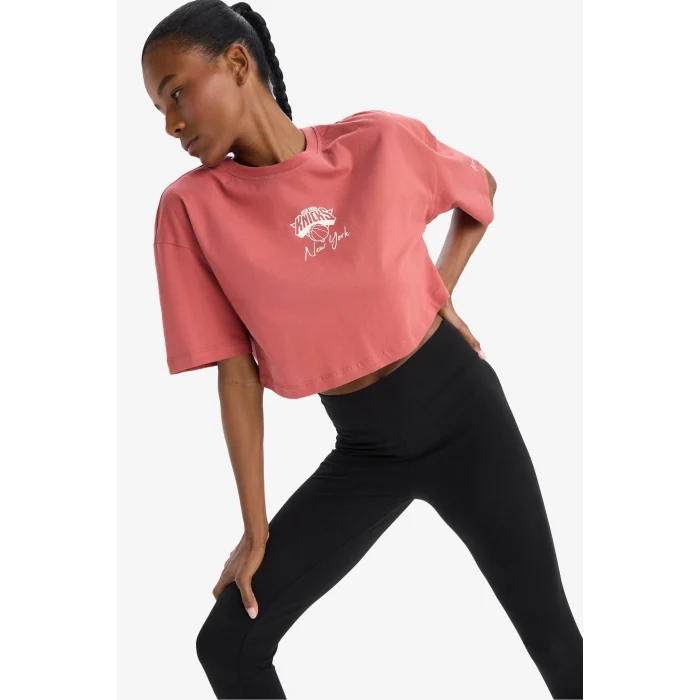 Defacto D8803 Bordo DeFactoFit NBA New York Knicks Oversize Geniş Kalıp Bisiklet Yaka Kısa Kollu Tişört