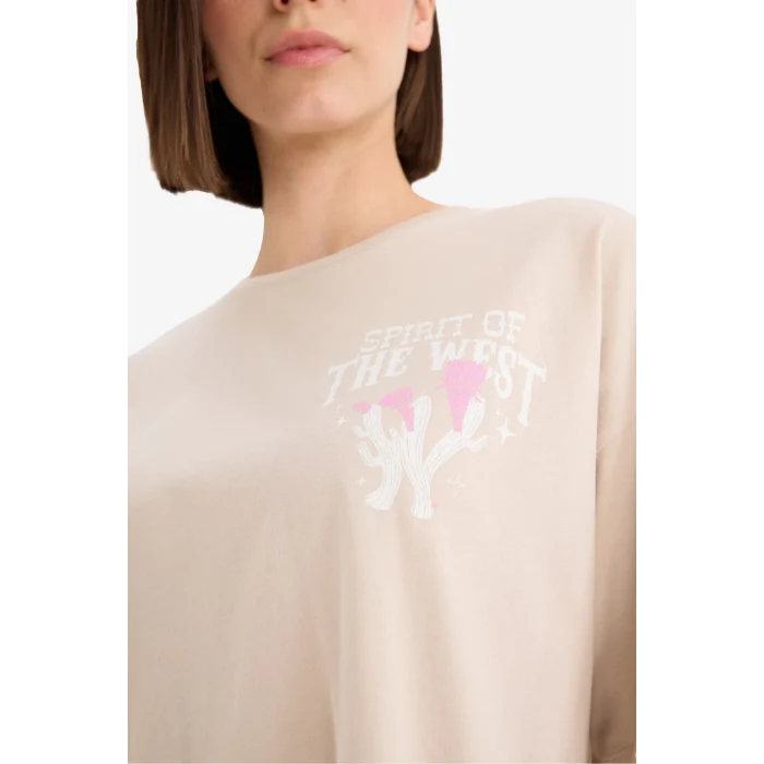 Defacto D9609 Bej Regular Fit Bisiklet Yaka Sırt Baskılı Kısa Kollu Tişört