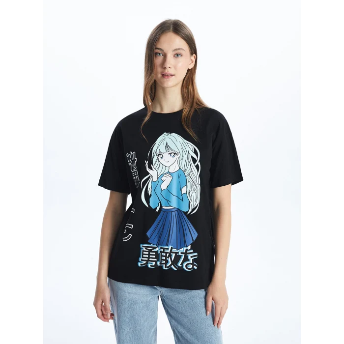 XSIDE Siyah Bisiklet Yaka Anime Baskılı Kadın Tişört