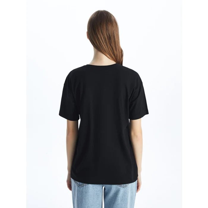 XSIDE Siyah Bisiklet Yaka Anime Baskılı Kadın Tişört