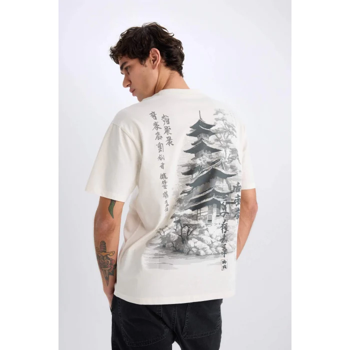 Defacto E0909 Ekru %100 Pamuk Boxy Fit Bisiklet Yaka Sırt Baskılı Kısa Kollu Tişört