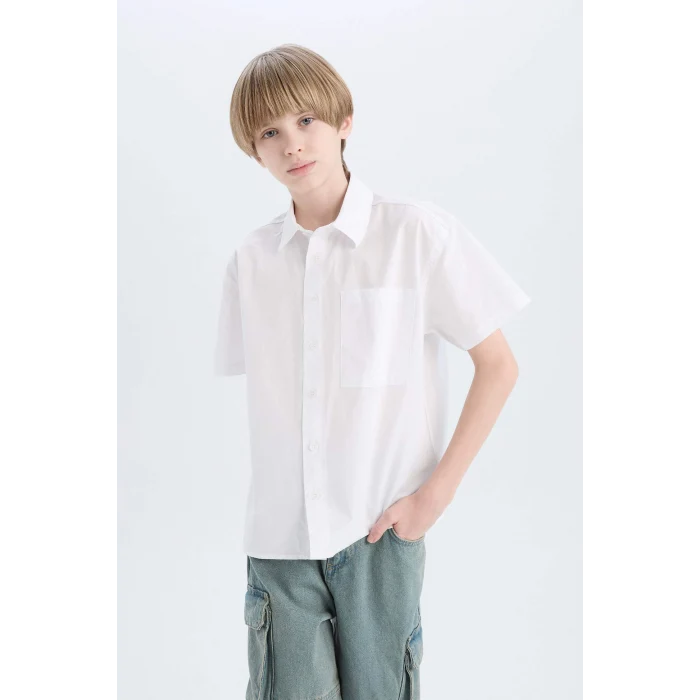 Defacto E1588 Beyaz Erkek Çocuk Oversize Geniş Kalıp Polo Yaka Paraşüt Kısa Kollu Gömlek