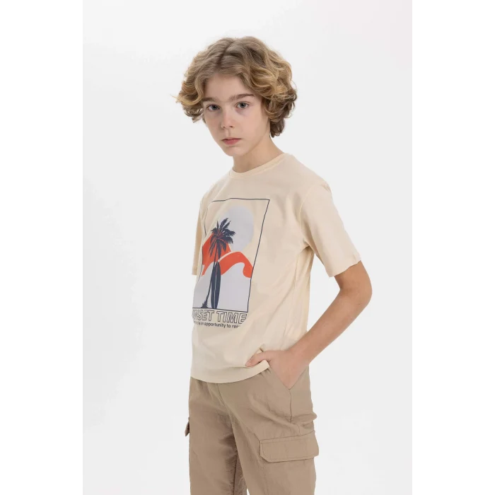 Defacto C1934 Bej Erkek Çocuk Bisiklet Yaka Baskılı Kısa Kollu Tişört