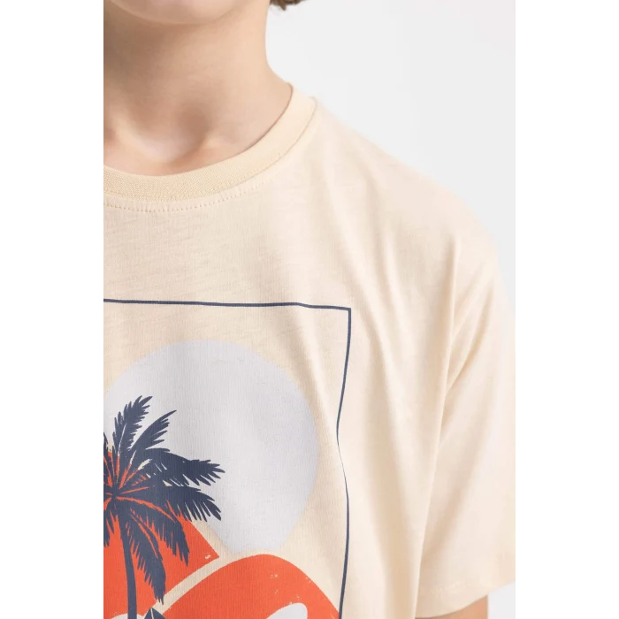 Defacto C1934 Bej Erkek Çocuk Bisiklet Yaka Baskılı Kısa Kollu Tişört