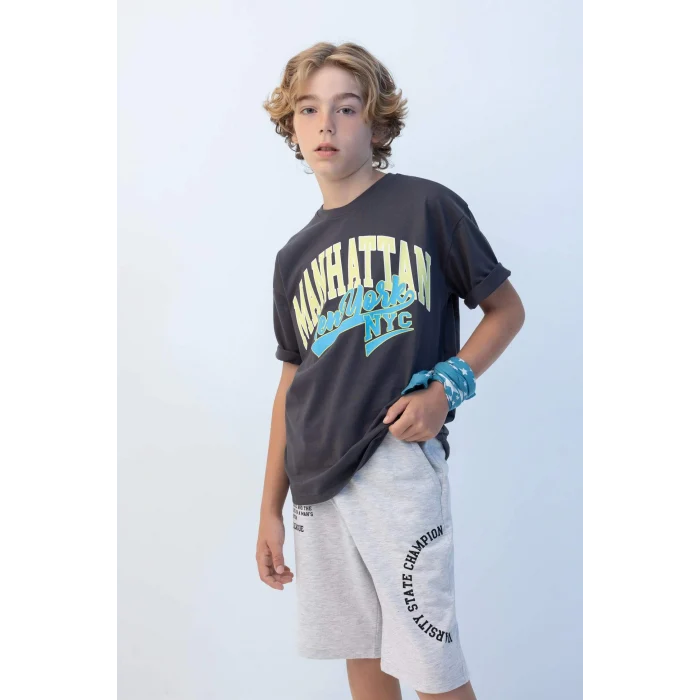 Defacto C3901 Antrasit Erkek Çocuk Oversize Geniş Kalıp Bisiklet Yaka Baskılı Kısa Kollu Tişört