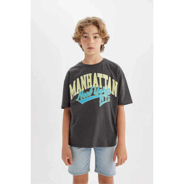 Defacto C3901 Antrasit Erkek Çocuk Oversize Geniş Kalıp Bisiklet Yaka Baskılı Kısa Kollu Tişört