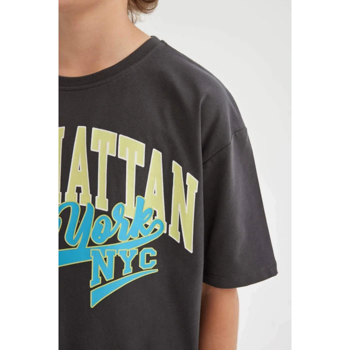 Defacto C3901 Antrasit Erkek Çocuk Oversize Geniş Kalıp Bisiklet Yaka Baskılı Kısa Kollu Tişört