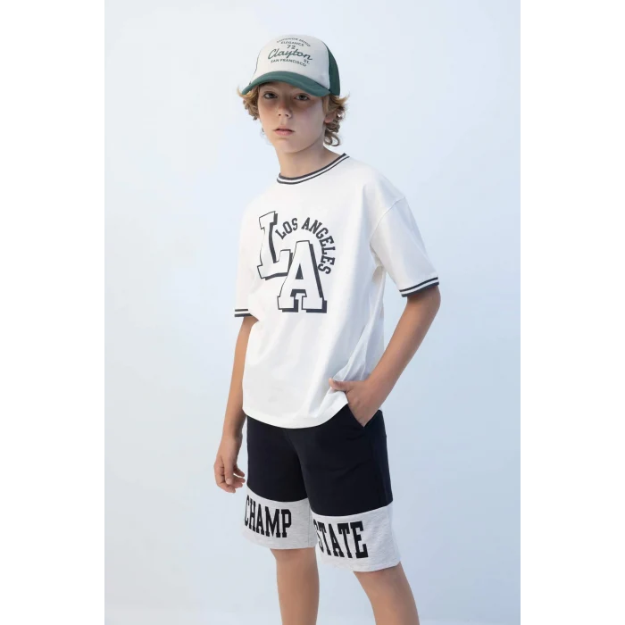 Defacto C3900 Ekru Erkek Çocuk Oversize Geniş Kalıp Bisiklet Yaka Baskılı Kısa Kollu Tişört