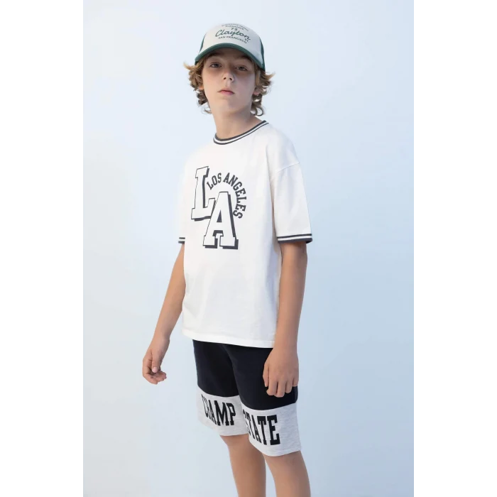 Defacto C3900 Ekru Erkek Çocuk Oversize Geniş Kalıp Bisiklet Yaka Baskılı Kısa Kollu Tişört