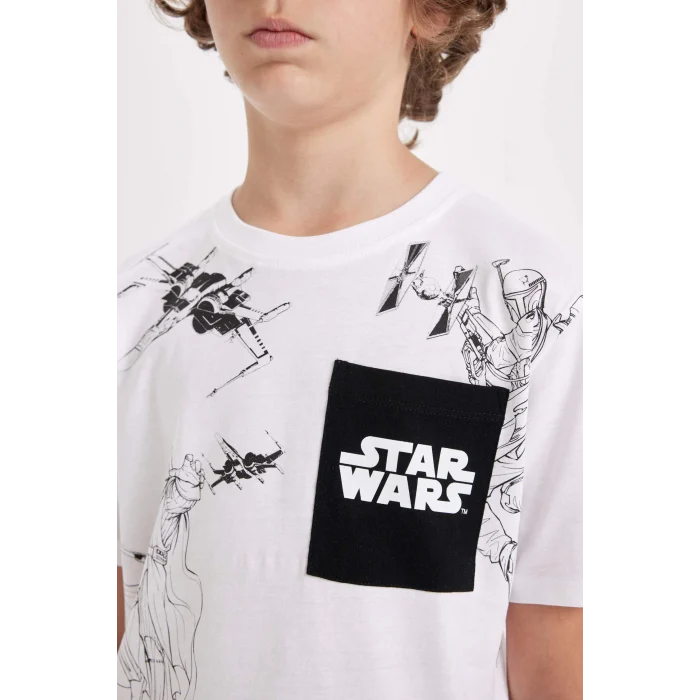 Defacto C3110 Beyaz Erkek Çocuk Star Wars Bisiklet Yaka Kısa Kollu Tişört