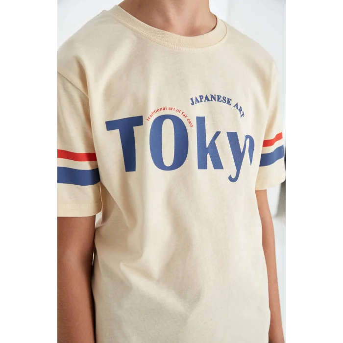 Defacto D2423 Bej Erkek Çocuk Bisiklet Yaka Baskılı Kısa Kollu Tişört