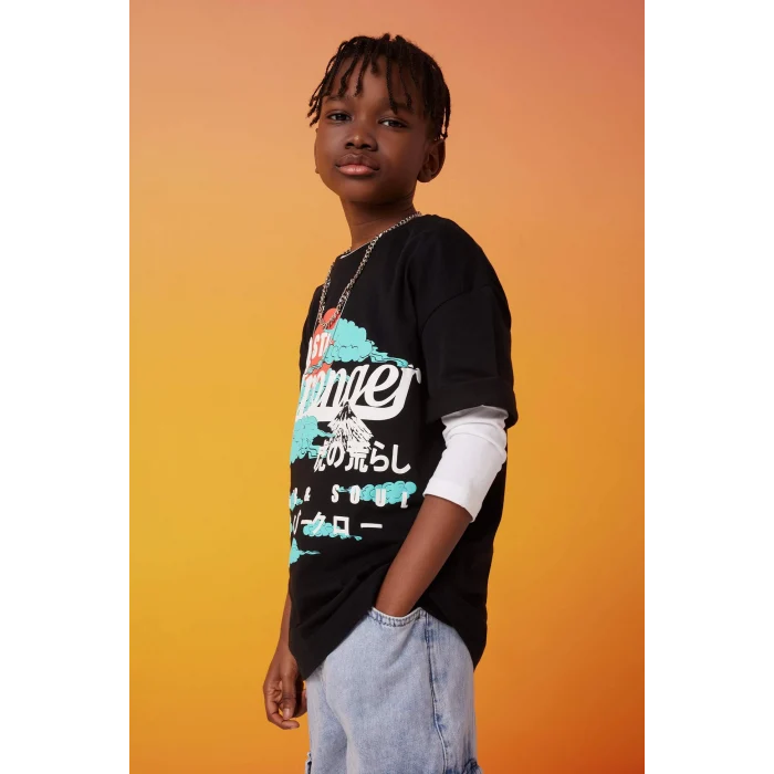 Defacto C3167 Siyah Erkek Çocuk Oversize Geniş Kalıp Bisiklet Yaka Baskılı Kısa Kollu Tişört