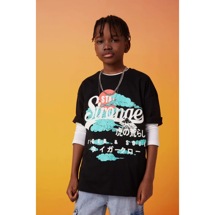 Defacto C3167 Siyah Erkek Çocuk Oversize Geniş Kalıp Bisiklet Yaka Baskılı Kısa Kollu Tişört