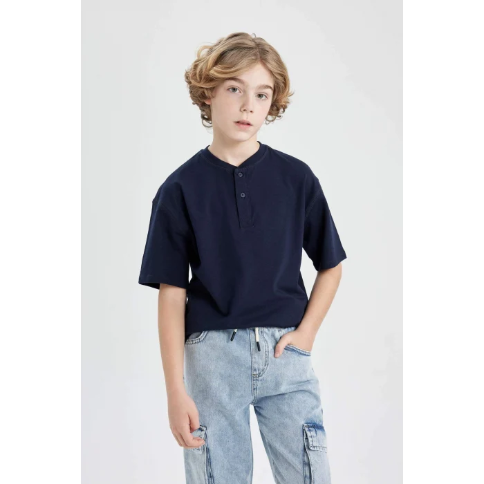 Defacto B8895 Lacivert Erkek Çocuk Oversize Geniş Kalıp Hakim Yaka Kısa Kollu Tişört