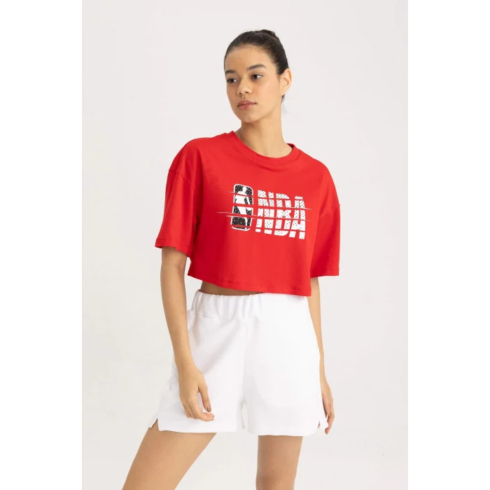 Defacto B9975 Kırmızı DeFactoFit NBA Wordmark Oversize Geniş Kalıp Bisiklet Yaka Kısa Kollu Crop Tişört