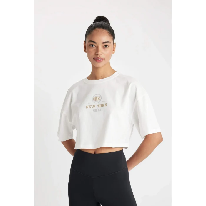 Defacto C0008 Ekru DeFactoFit NBA New York Knicks Bisiklet Yaka Kısa Kollu Tişört
