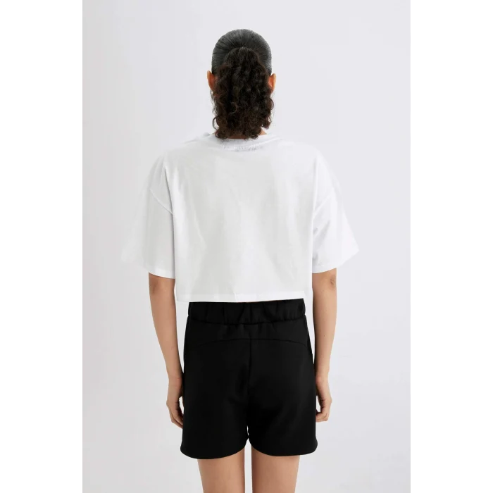 Defacto B9974 Beyaz DeFactoFit NBA Wordmark Oversize Geniş Kalıp Bisiklet Yaka Kısa Kollu Tişört