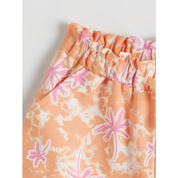 LCW Kids Beyaz Bisiklet Yaka Çiçekli Kız Çocuk Tişört ve Şort