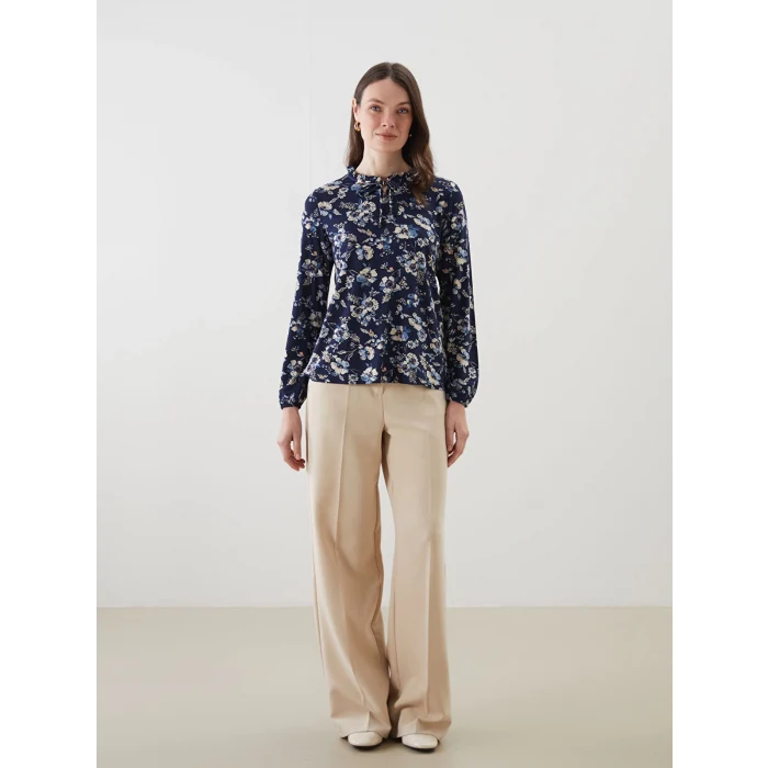 LCW Grace Lacivert Bağlamalı Yaka Çiçekli Bluz