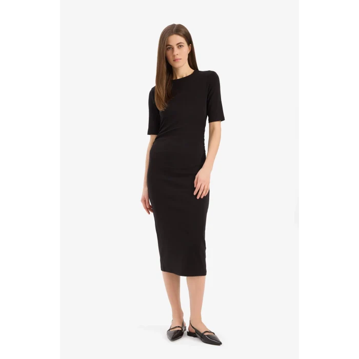 Defacto E6003 Siyah Bodycon Vücudu Saran Bisiklet Yaka Basic Düz Ribana Kısa Kollu Midi Elbise