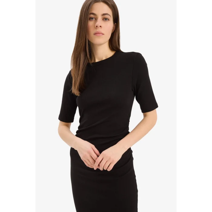 Defacto E6003 Siyah Bodycon Vücudu Saran Bisiklet Yaka Basic Düz Ribana Kısa Kollu Midi Elbise
