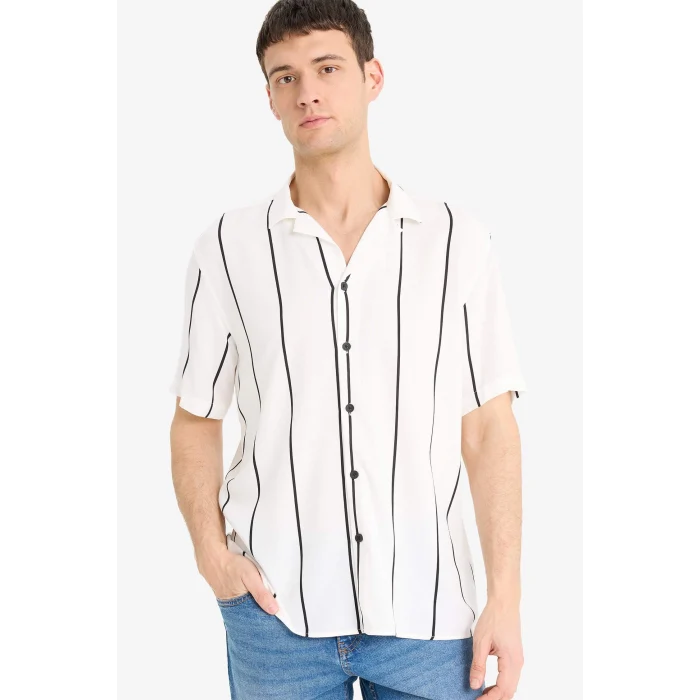 Defacto E2559 Beyaz Regular Fit Apaş Yaka Çizgili Yazlık Kısa Kollu Gömlek