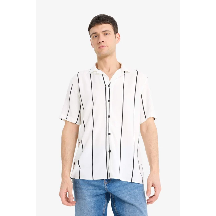 Defacto E2559 Beyaz Regular Fit Apaş Yaka Çizgili Yazlık Kısa Kollu Gömlek